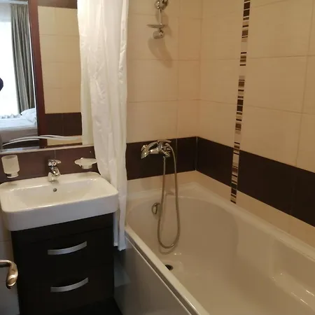 голдън лайн Hotel de apartamente 4*